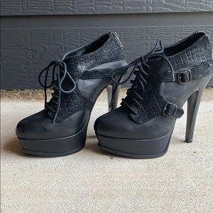 Lace up - high heeled booties - black